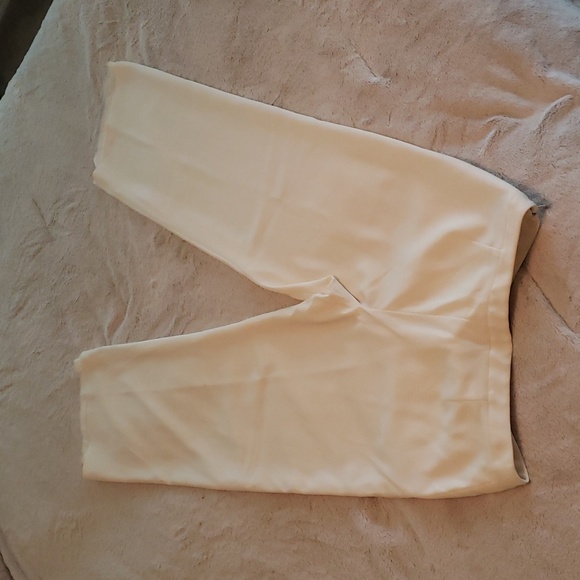 Giorgio Armani Black Label Ivory White Womens Trousers - Picture 8 of 16